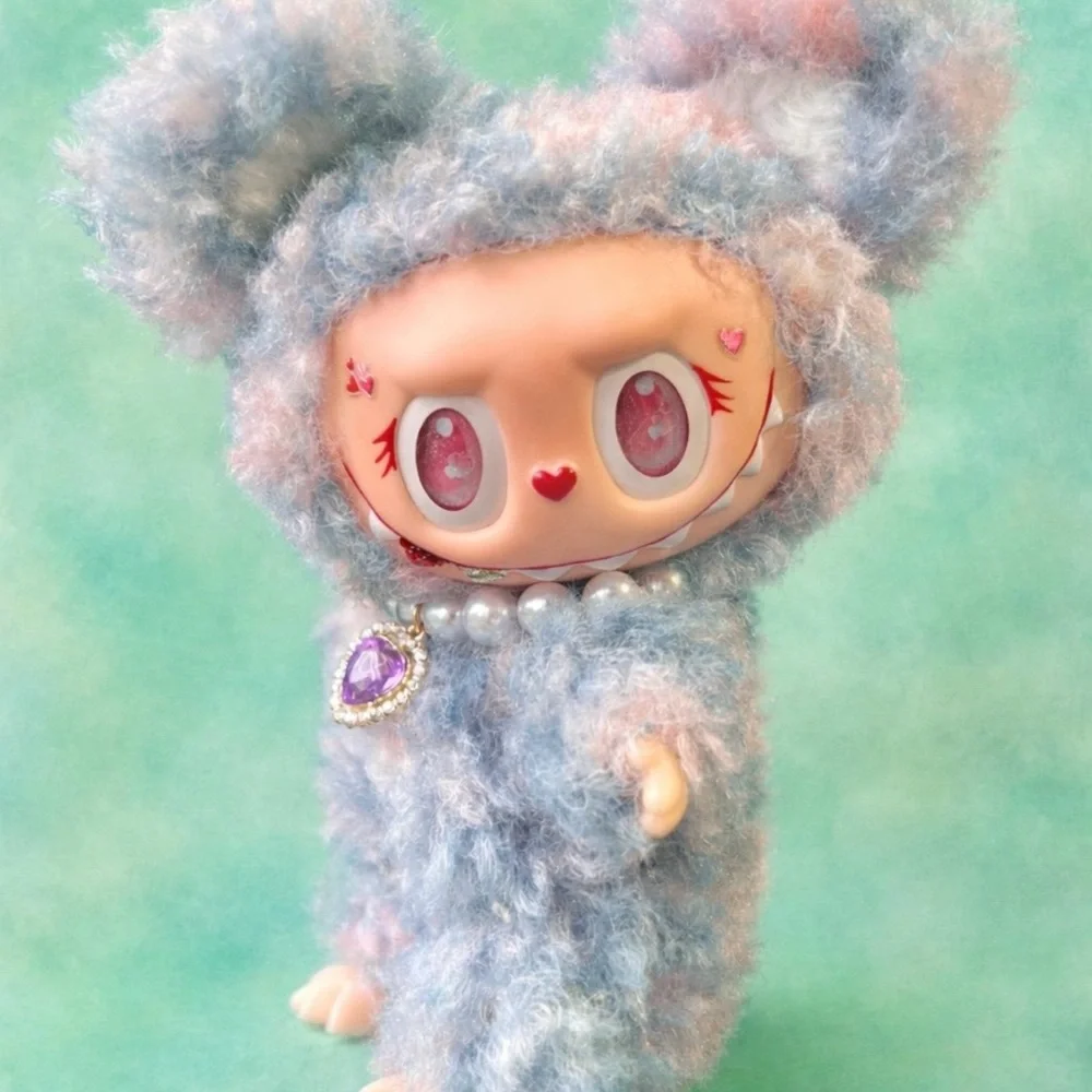 Labubu - Picture 2 of 3